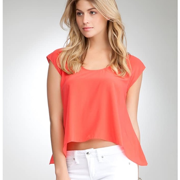 Bebe Open Back Flyaway Silk Top - Picture 1 of 13